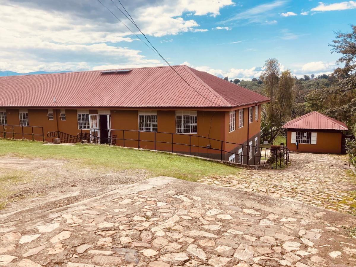 Yes Hostel Fort Portal Exterior photo